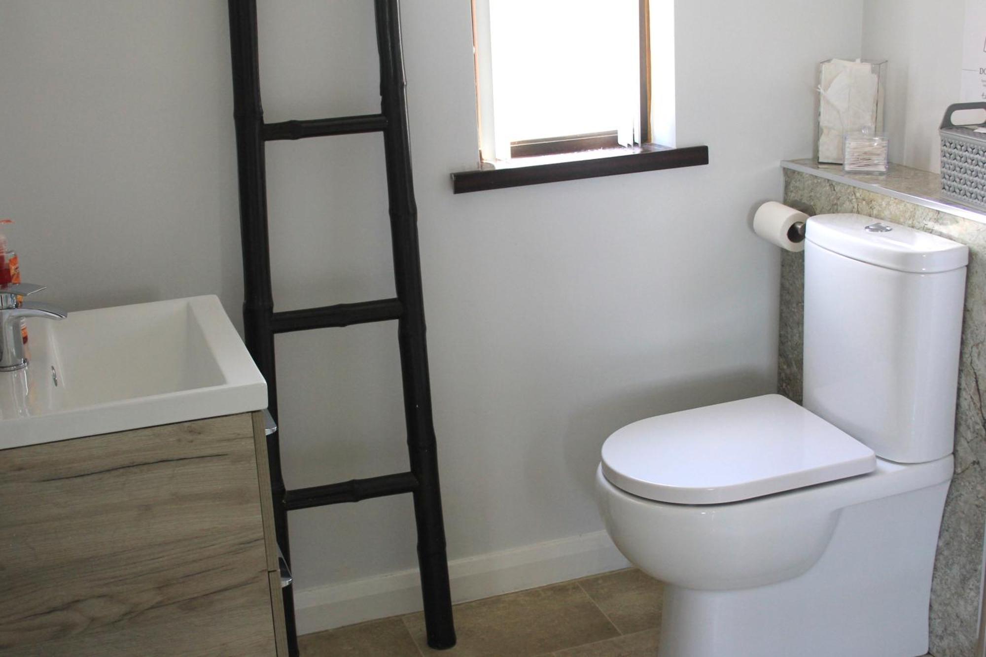 Cairnview Bed And Breakfast Ларн Экстерьер фото